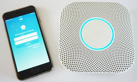 Nest Protect Smartphone App Inbetriebnahme des Nest Rauchmelders mit Smartphone und App