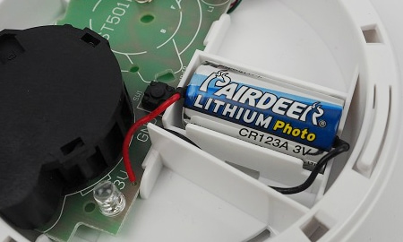 Lithium-Batterie des Abus RM218 Rauchmelders